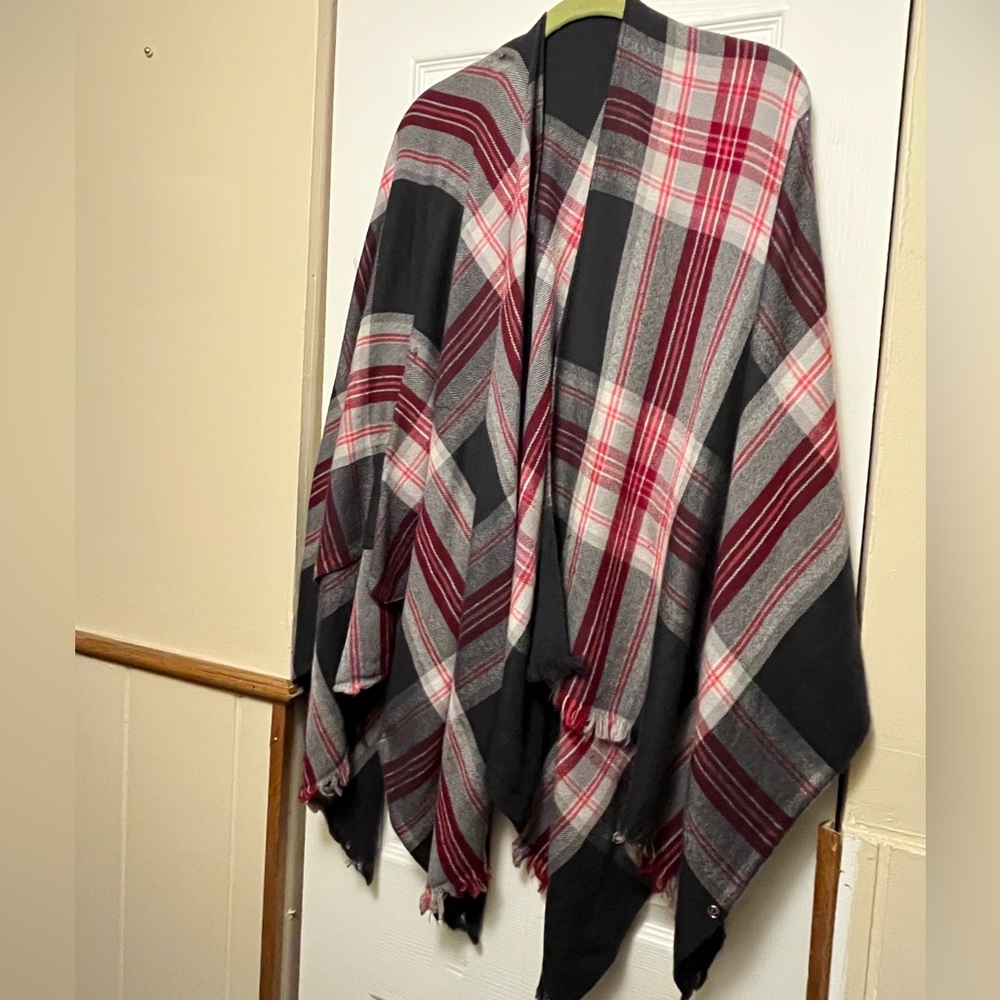 Lululemon plaid shawl or wrap NWOT